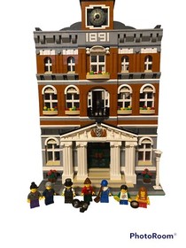 LEGO CREATOR EXPERT: Town Hall (10224) HTF Collection Retro Rare Vintage EOL