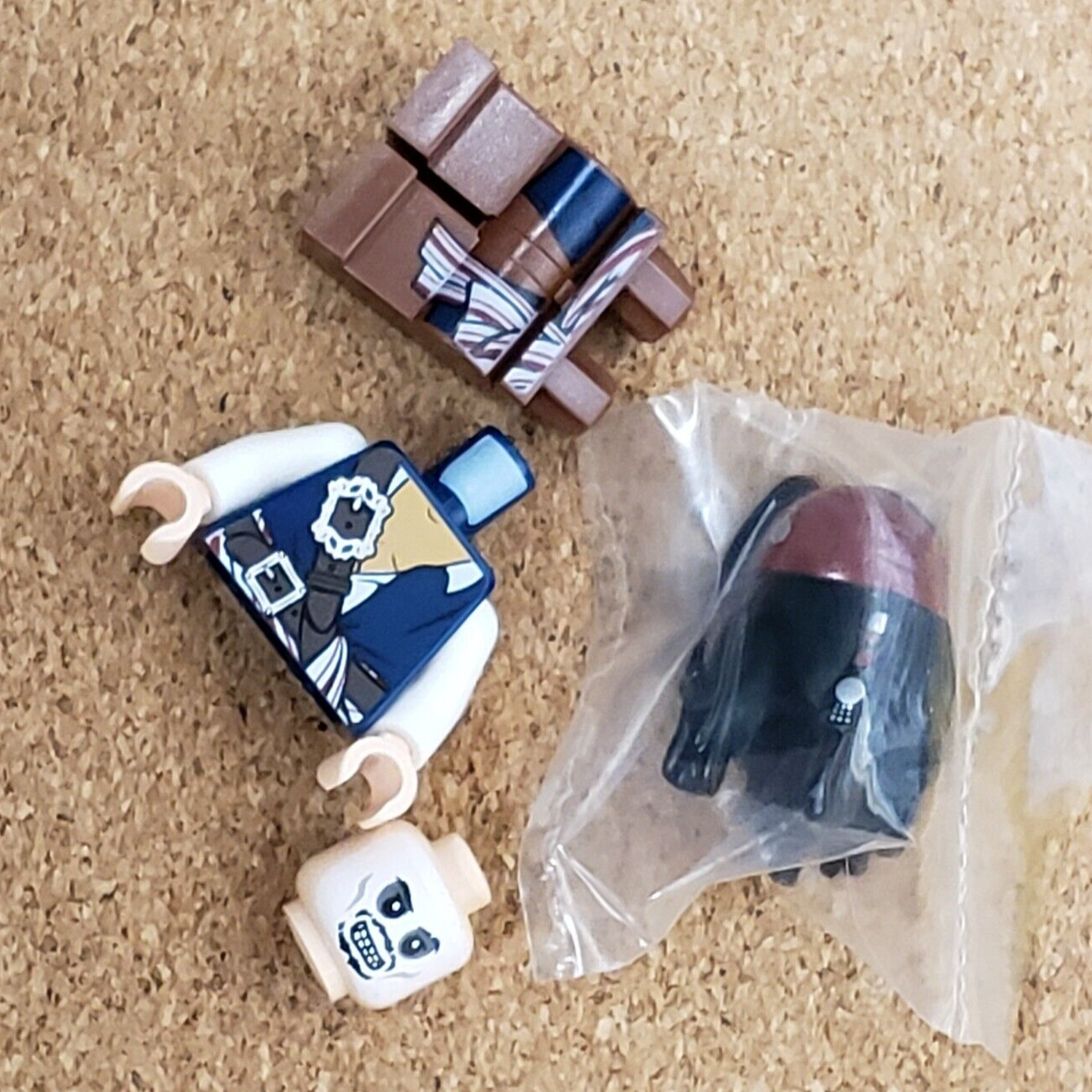 LEGO Minifigure Captain Jack Sparrow Skeleton Pirates of the