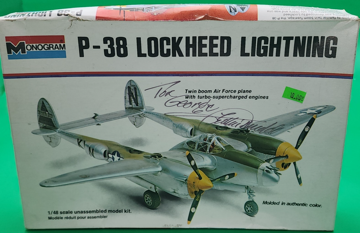 Monogram P-38 Lockheed Lightning 1/48 Scale Model Kit Complete USA