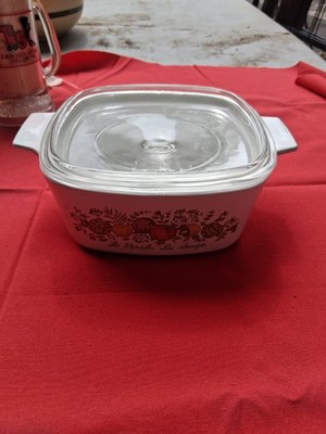 vintage Corning Ware 1.5-quart casserole dish in the ''Spice of Life''