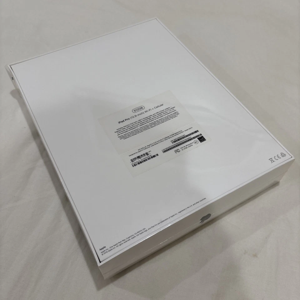 Apple iPad Pro 12.9-inch (3rd gen) A2014 512 GB, Wi-Fi + 4G, Space Gray - Image 3 of 4