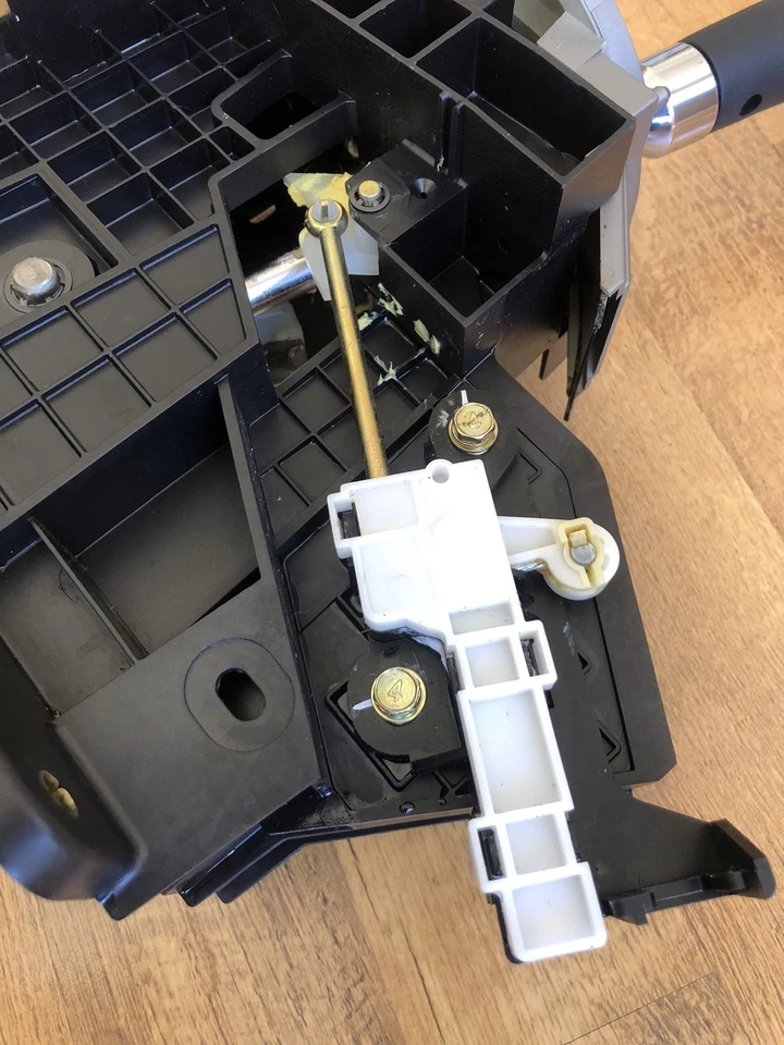 Palanca de cambios selectora de marchas de piso automática Mitsubishi Endeavor 2004-2011 MR953503-01 Foto 3 de 4