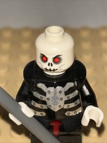 LEGO Skeleton Warrior Minifig Breastplate Armor Castle Fantasy Era 7009 cas330