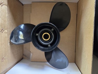 13x21 Boatman Propeller Fits Suzuki 50-130 HP 15 Tooth Spline Right Hand