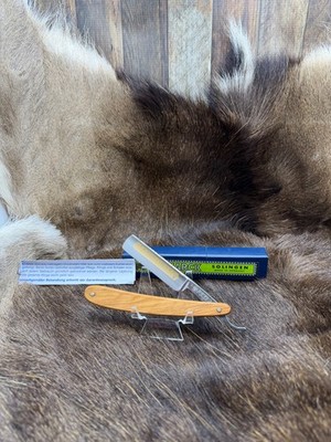 Dovo 5/8 Bocote Wood  Solingen Germany Straight Razor 24kt. Gold Etch ''A''