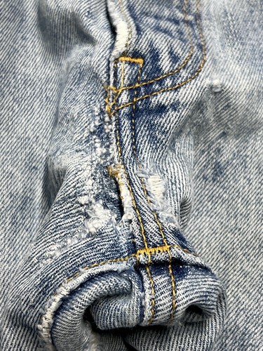 Vintage Levis 501XX Button Fly Distressed Jeans Light Wash Mens Size 32x30 Denim - Picture 7 of 17