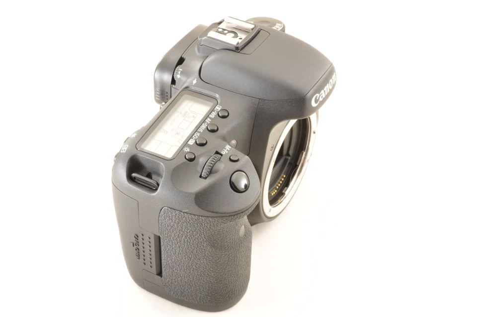 Canon EOS 7D 18.0MP DSLR Camera /18-200mm f3.5-5.6 IS Lens *Mint 460shots* #4261 - Image 4 of 4