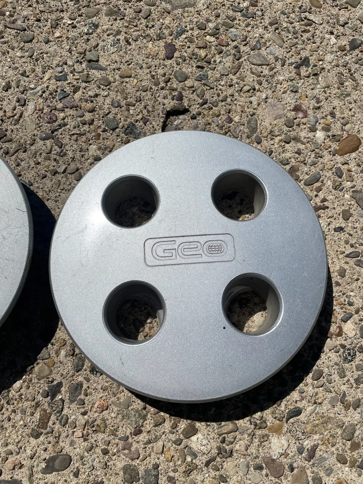 Tapacubos originales Geo Storm 1991 a 1993 Foto 4 de 4
