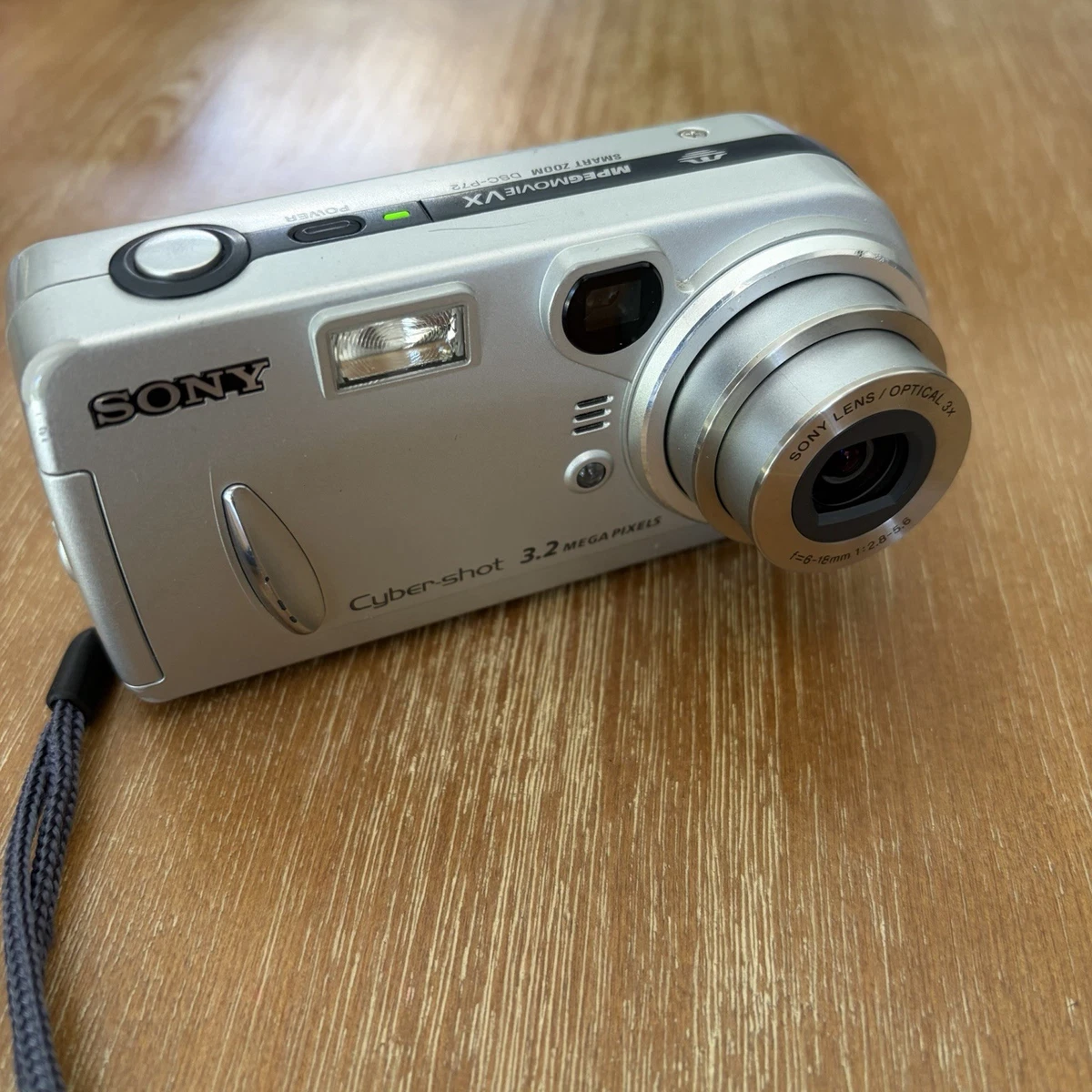 Sony Cyber-shot DSC-P72 Digital Cameras with Built - in Speaker