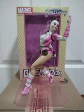 Gwenpool – Marvel Gallery PVC Statue/Figure Diamond Select 9 Inches Tall