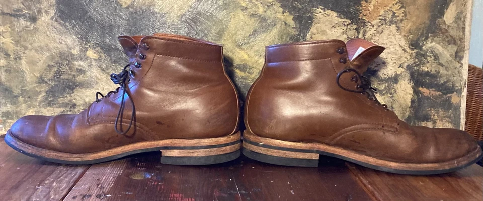 白色主靴。 9.5 D, 褐色, Dainite 鞋底。  状况良好。 — 第 2/4 张图片