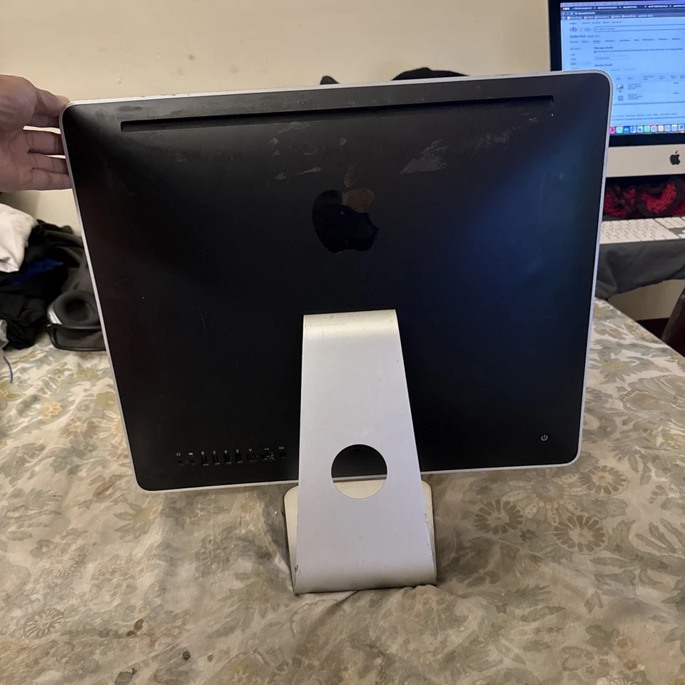 Apple: 21.5 (inch) Desktop-iMac | [Parts] - Image 2 of 4