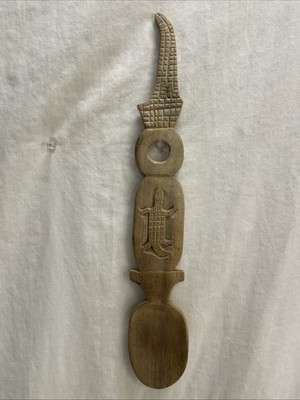 Vintage 17in Hand Carved Wood Alligator Crocodile Spoon Wall Decor Folk Art