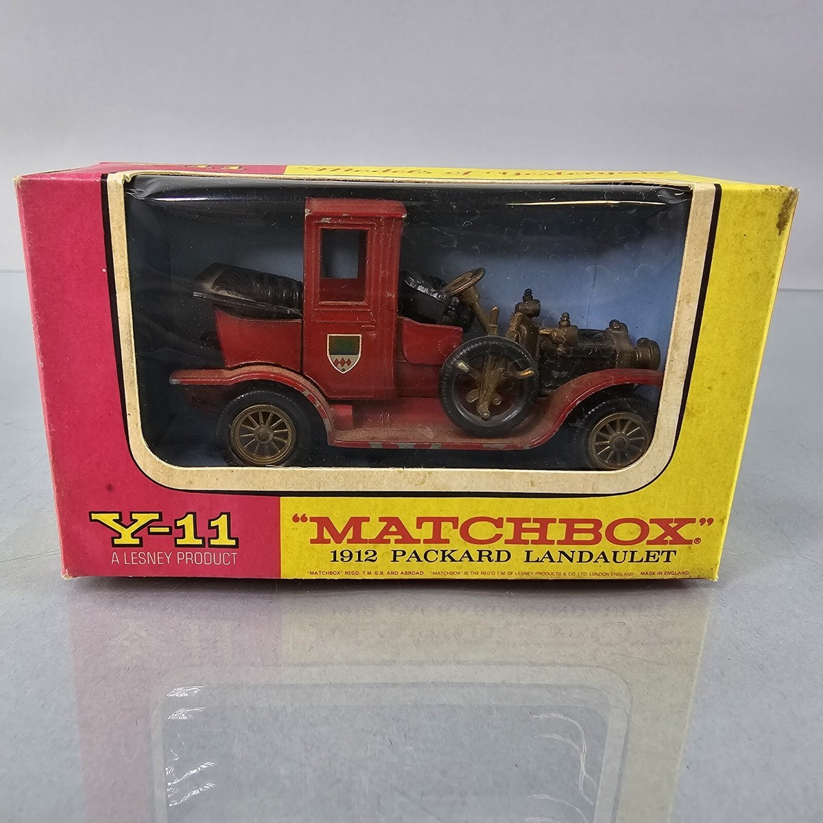 Lesney Matchbox Yesteryear Y-11 1912 Packard Laundaulet Red w
