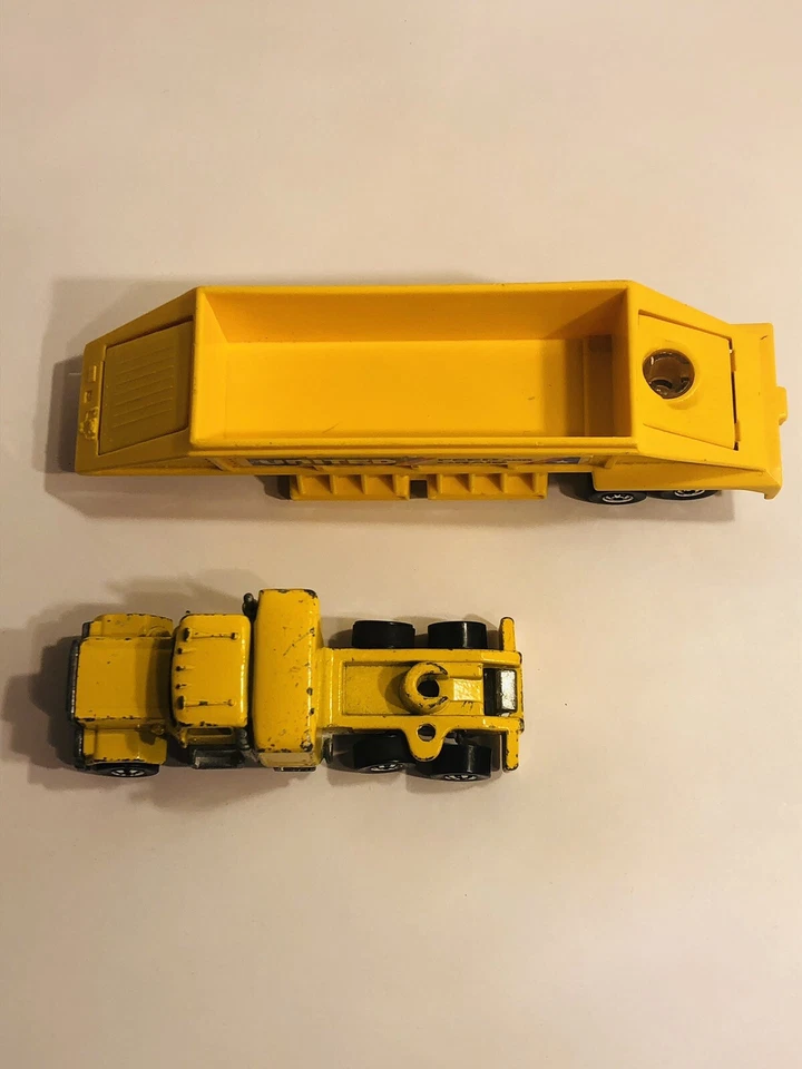 САМАЯ ДЕШЕВАЯ ЦЕНА! Рулевая установка для грузовика Hot Wheels Peterbilt 1980 United Feed & Grain - Изображение 2 из 4