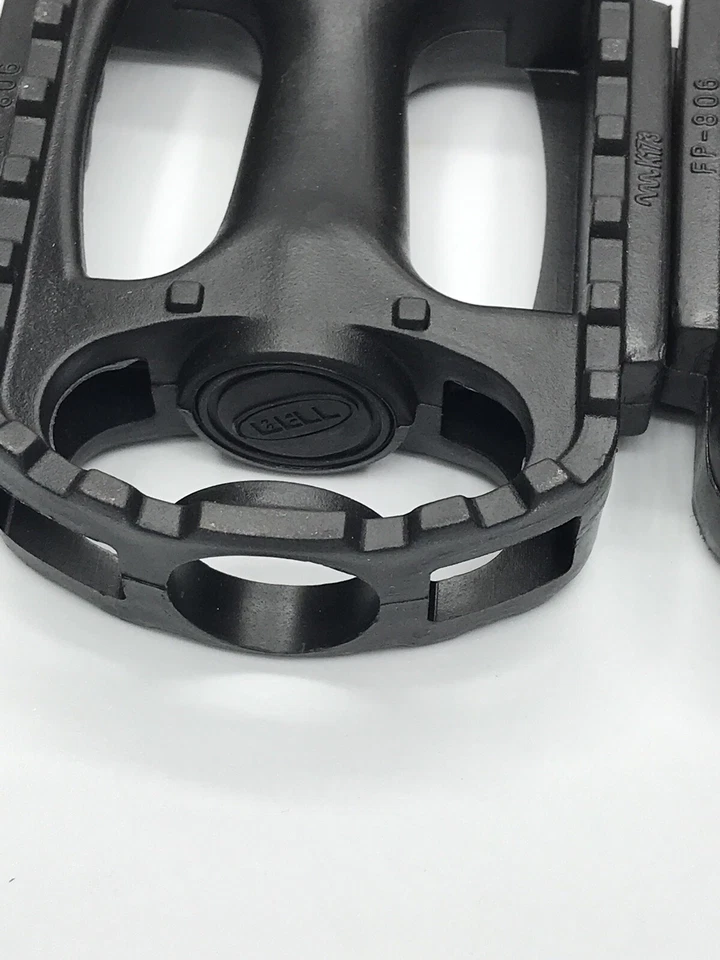 Pedal de bicicleta universal compuesto Bell Sports Kicks 350 negro. Nuevo (leer) Foto 2 de 4