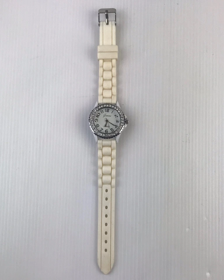 Reloj cuarzo vintage de Geneva Foto 2 de 4