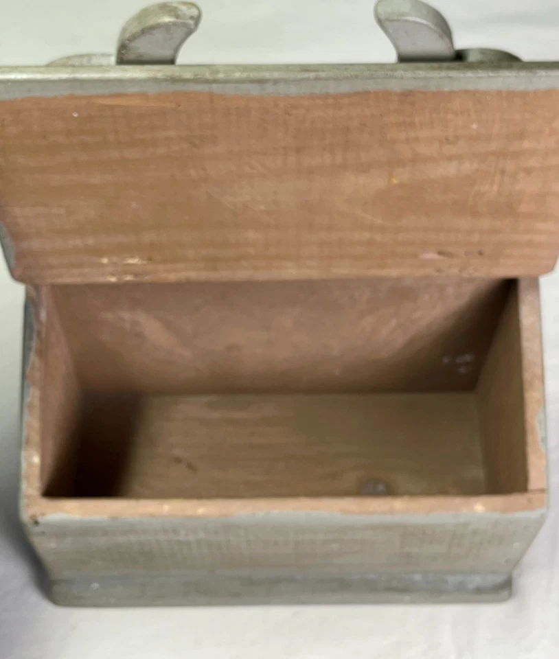 Primitive Handmade Wooden SALT BOX w/ Leather Hinges – Farmhouse Country Decor - Image 2 of 4