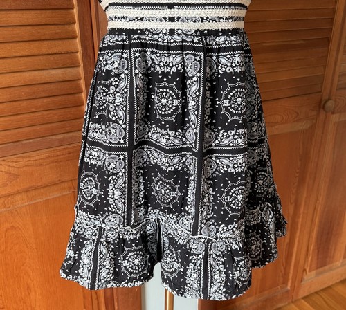 Muñeca Liz Lisa Gótica Lolita EGL J-fashion Dollcore Negro Paisley Calavera Vestido XS - Imagen 4 de 12