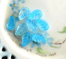 #1631A Vintage Glass Leaves Beads Leaf Pressed Glass Czech 14mm 9mm Sapphire