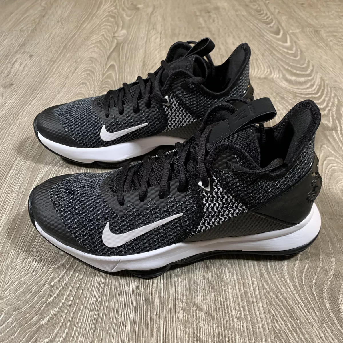Womens lebron store witness 4