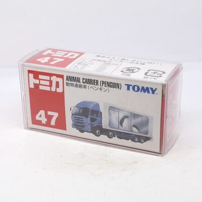 TOMICA 47 ANIMAL CARRIER ( PENGUIN ) TOMY DIECAST CAR NEW 2005 (B