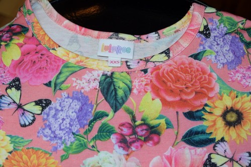 NWOT LulaRoe SS T-Swing Dress Floral/Butterfly Vivid Color Knit-XXS/XS Hi-Lo Hem - Picture 7 of 7