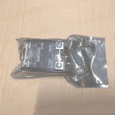 1PCS For CRYDOM D2490-10 Solid State Relay 3-32V