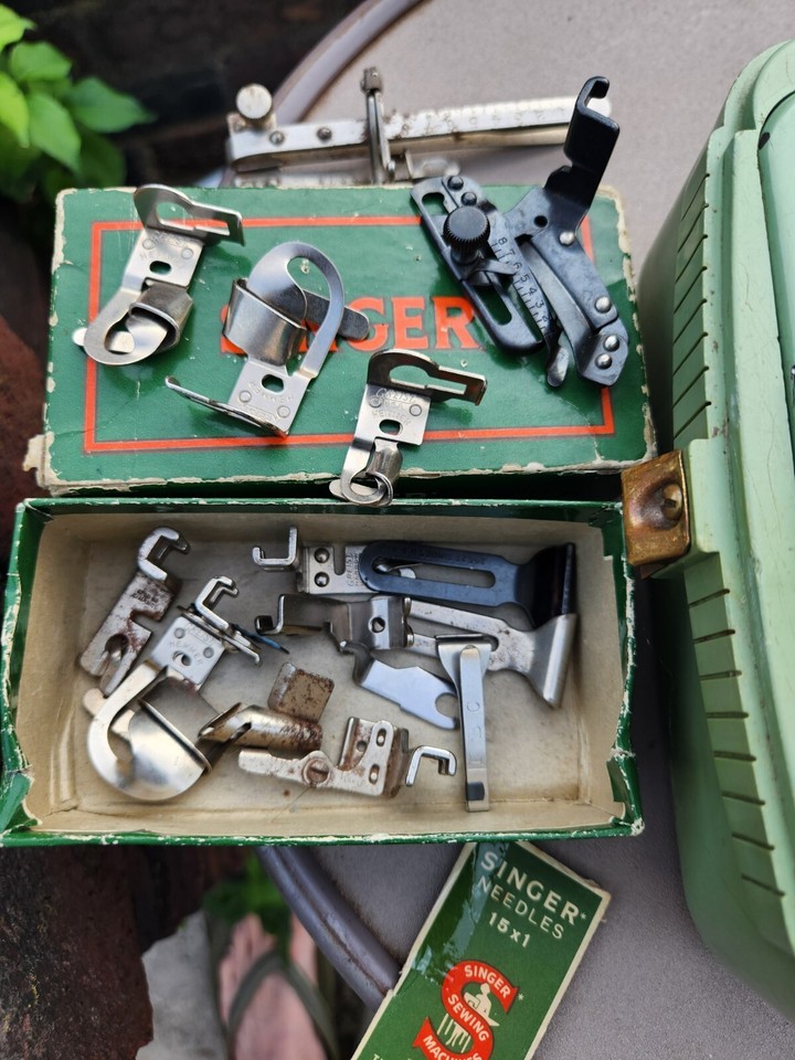 Vintage Singer Sewing Machine 185K Mint Green w/Case *Working* eBay