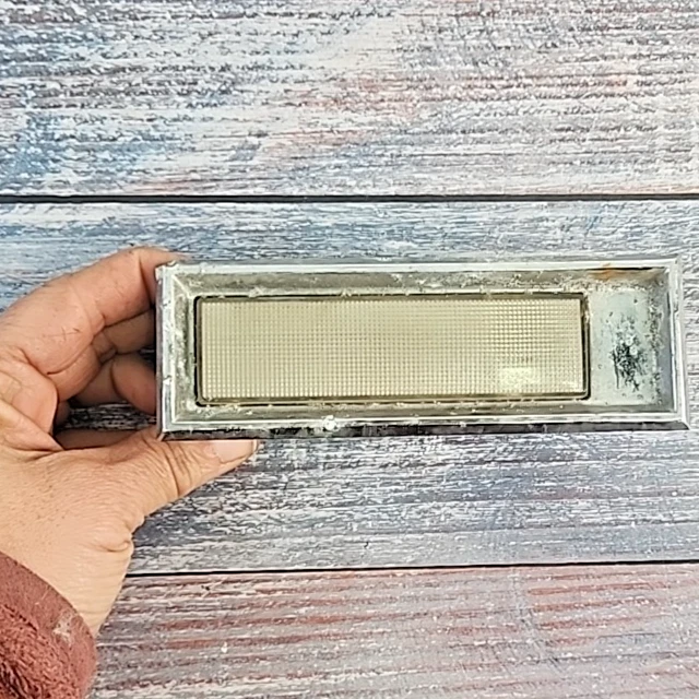 Lámpara de luz interior de asiento trasero convertible Cadillac Deville 1965-66 1969-70 BLEM Foto 2 de 4