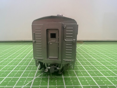 Vintage HO Scale EMD F7 Diesel Locomotive "Santa Fe" #281 Made In Yugoslavia - Picture 6 of 15
