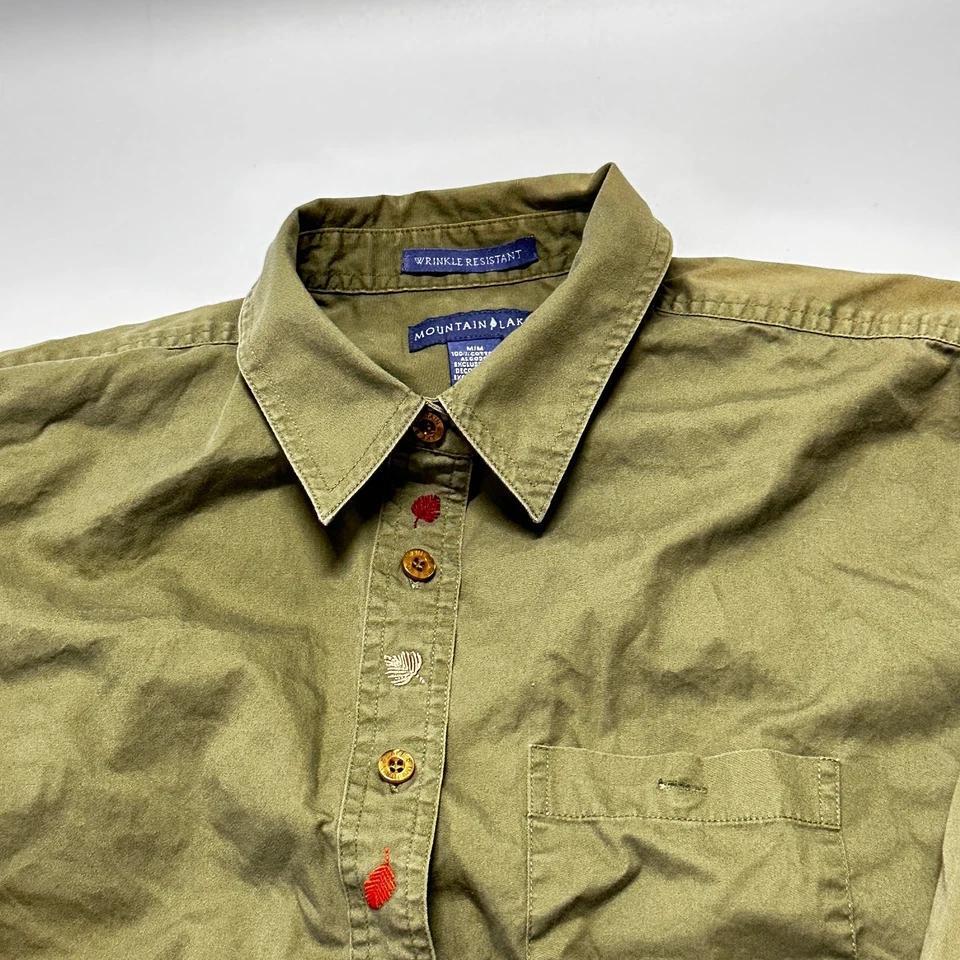 Camisa con botones Mountain Lake para mujer talla M verde bordada hoja resistente a las arrugas Foto 4 de 4