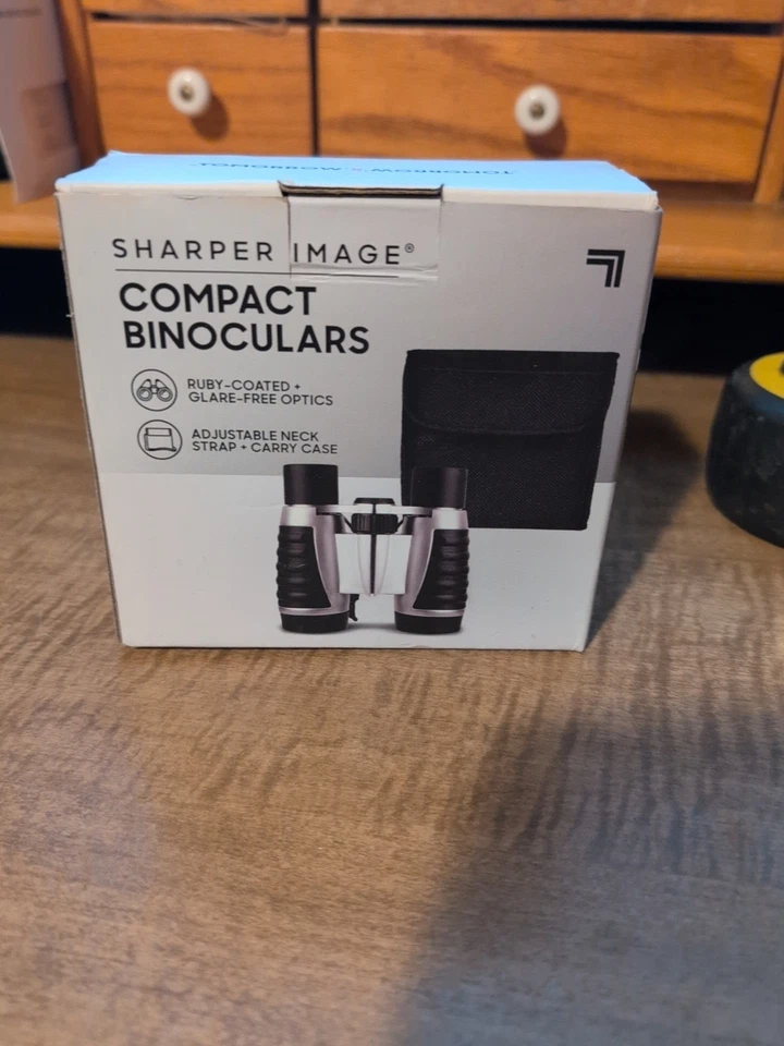 Sharper Image Compact Binoculars RubyCoated Glare-Free Optics w/Strap & Case - Image 3 of 3