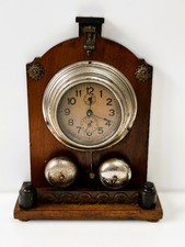 Antico Orologio a carica Sveglia da Tavolo Camino in Legno Vintage alto 30 cm.