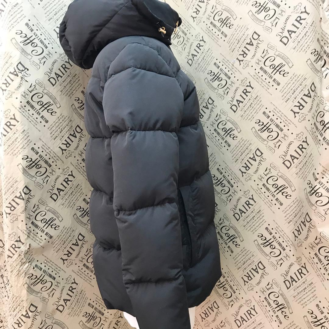 USED VERSACE BAROQUE DOWN JACKET, SIZE 38, BLACK, S3051 GOOD thumbnail 4