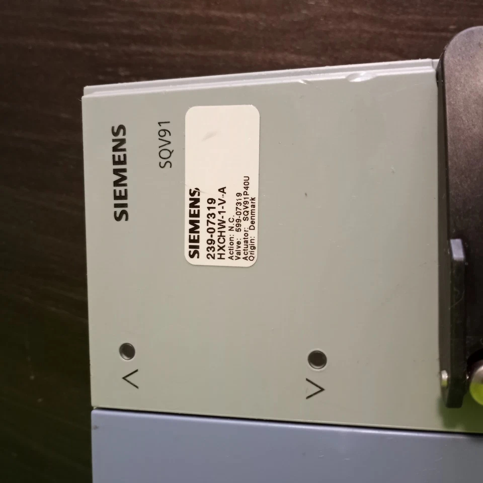 Siemens Electromotoric Actuator/ SQV91P40 - Image 3 of 4