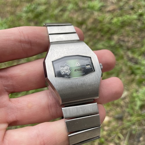 Vintage Enise Mechanical Wind Jump Hour Style Digital Watch – Stainless Steel - Picture 2 of 9