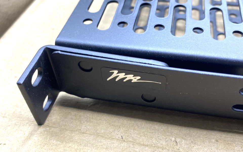 Middle Atlantic Products Lot of 2 1RU UFA Rackshelf 17.5"x14"x1" UFA-14.5 New - Image 3 of 4