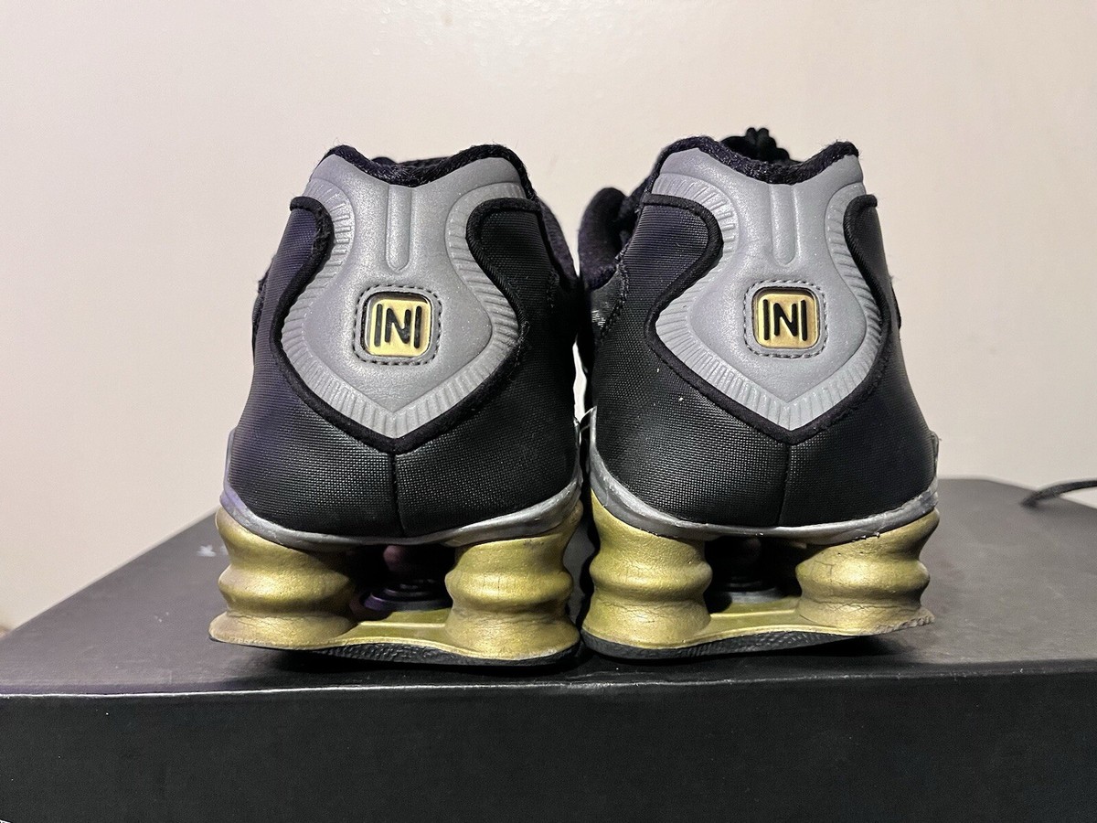 2019 Men's Nike Shox TL X Neymar Black Metallic Gold Used