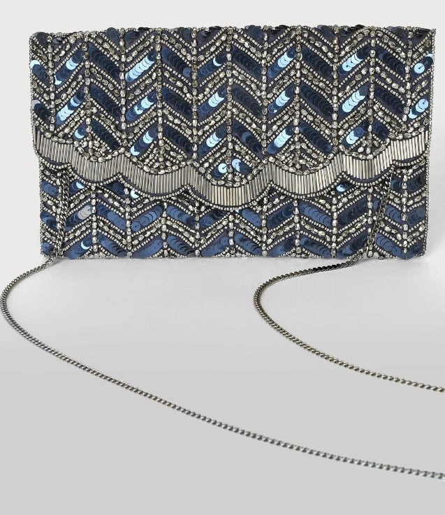 Bolso de Mano Midnight Mystique Azul Lentejuelas Cuentas Lulus Foto 2 de 4