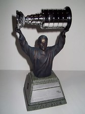 2003-04 UD Classic Portraits TERRY SAWCHUK Rare Bronze Bust Figure SP HOF #/25