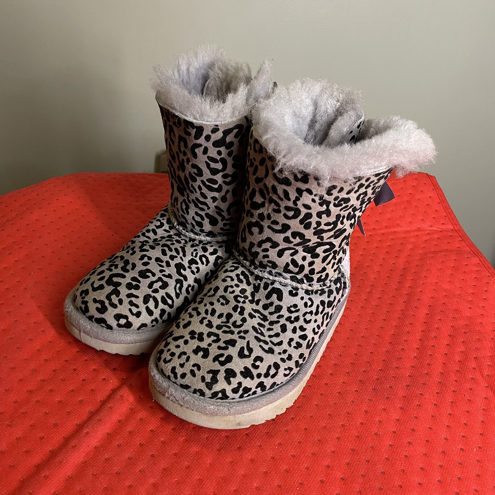 UGG T Exotic Bailey Bow II Boots Size US 11 S/N 1102369T