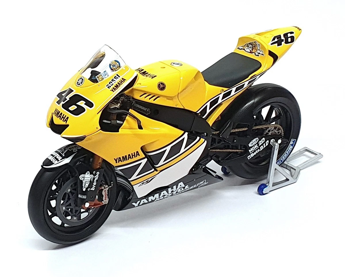 MINICHAMPS Yamaha YZR-M1 Contemporary Manufacture Diecast
