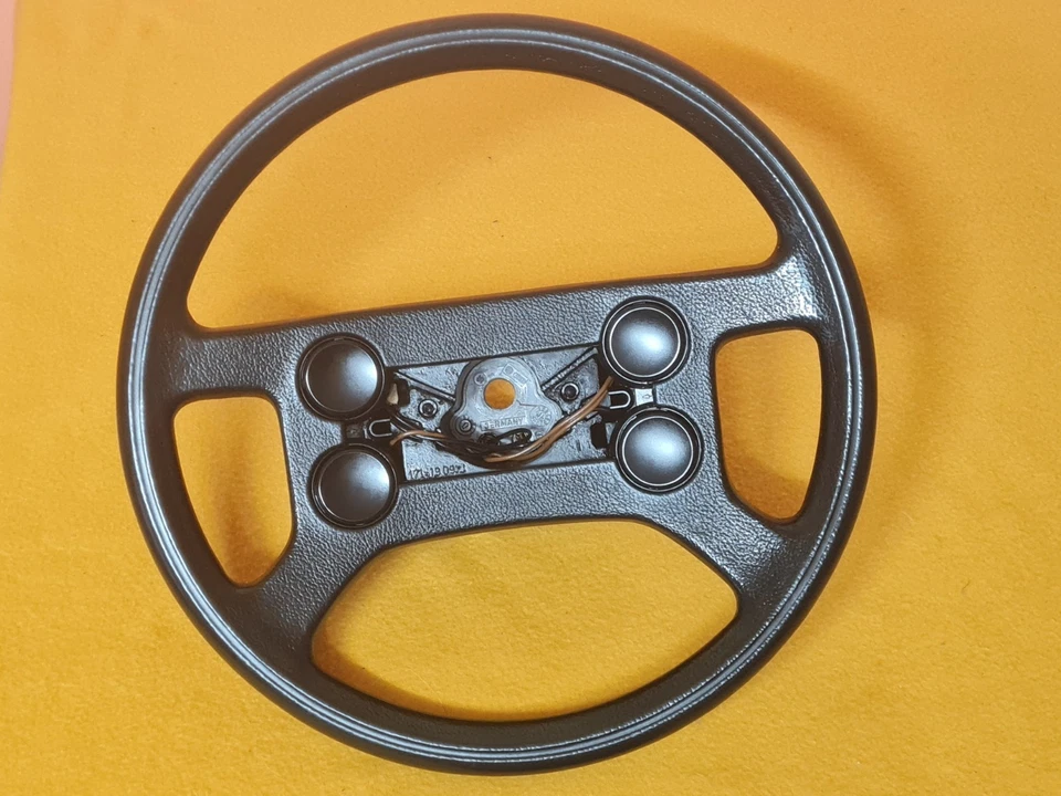 VW Golf 1    4-Speichen-Lenkrad VW Golf   2 VW Scirocco  2   171419091J - Bild 2 von 4