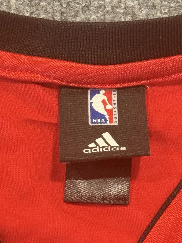 Miami Heat SIZE 52 Adidas Dwyane Wade Stitched Red/Black NBA Basketball Jersey 8 - Image 3 of 4