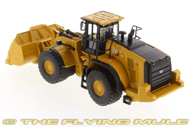 Diecast Masters 1:50 982 Wheel Loader - Image 2 of 4