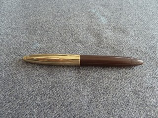 Vintage 1950s Brown Sheaffer Fountain Pen with Gold Plated Cap 14k Nib