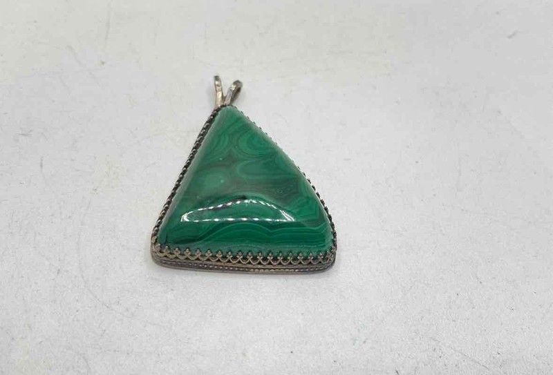 GWC Sterling Silver Malachite Hand Made Triangular Pendant 28.0g