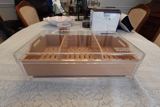 Acrylic cigar humidor northwood Spanish cedar fits 75 cigars