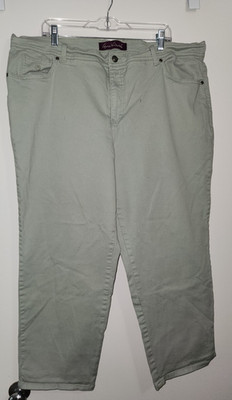 Gloria Vanderbilt Womens Sz 24W Short Sage Green Bootcut Denim Jeans Stretch